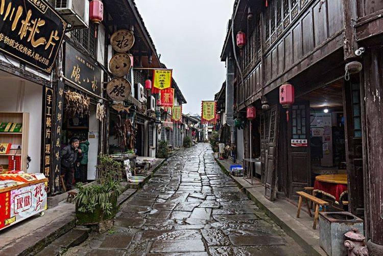 我省多点发力守住管好“粮仓”